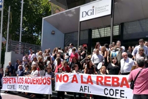 Trabajadores DGI continúan conflicto en rechazo a “rebaja salarial”