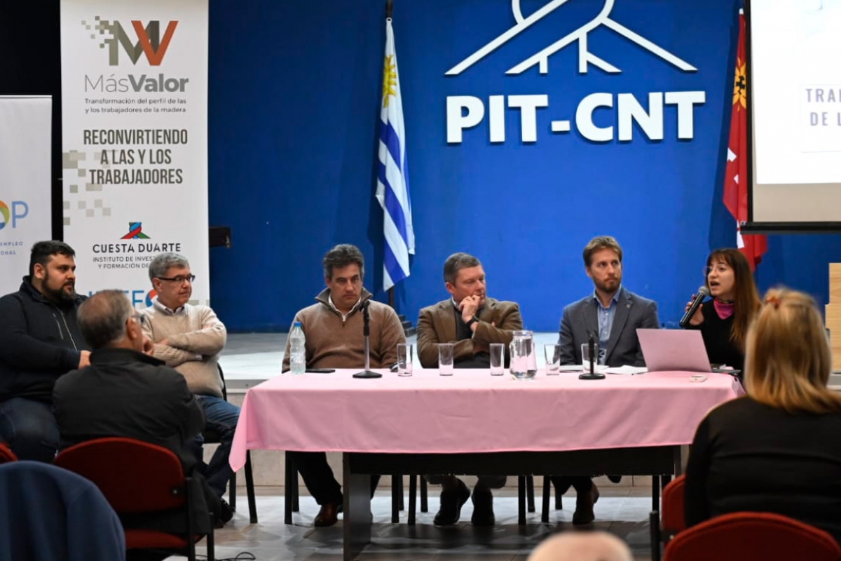 Cuesta Duarte capacitará a 300 trabajadores en construcción no tradicional de viviendas con madera con apoyo de INEFOP