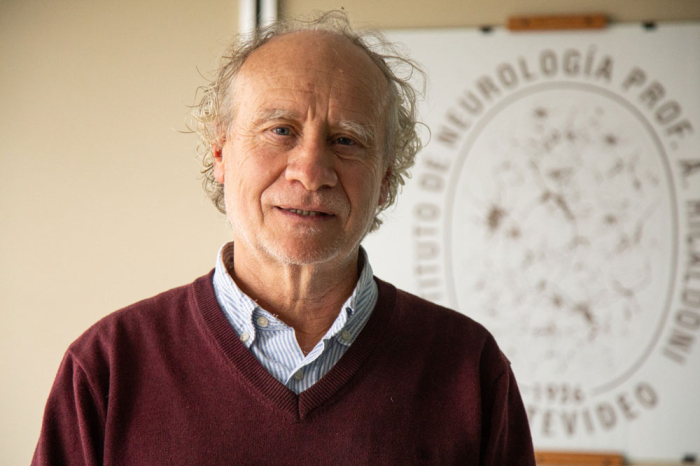 Dr.  Gabriel González Rabelino